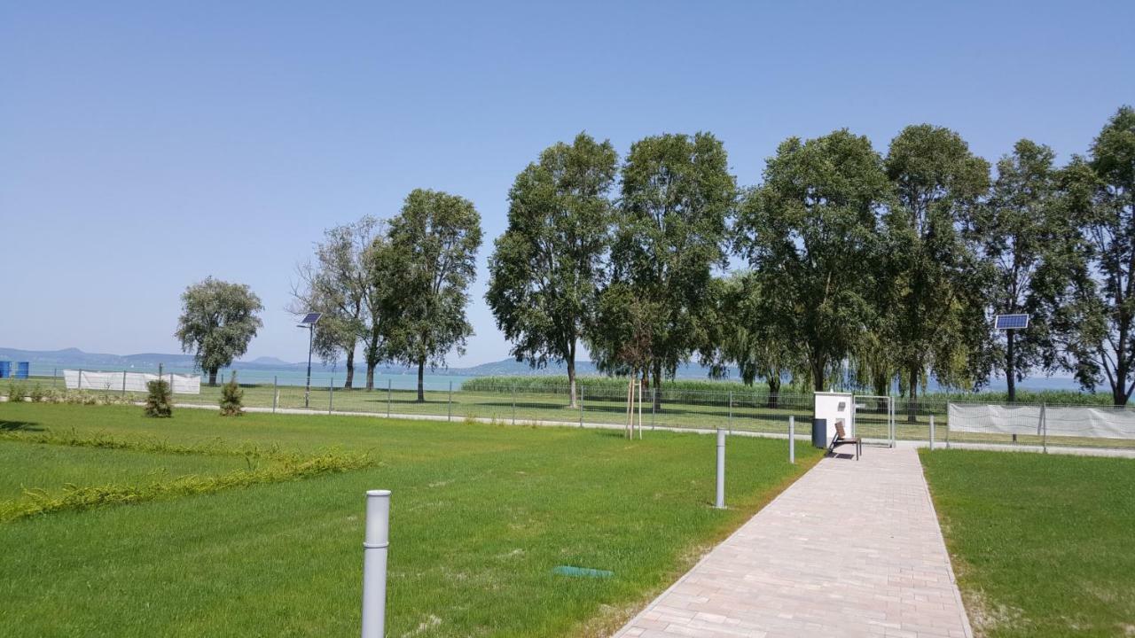 Lelle Resort Cb34 Balatonlelle Exterior foto